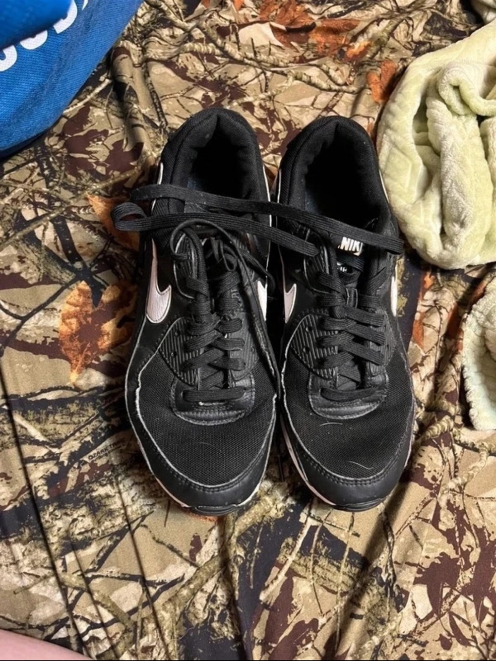 Nike Women’s Black Air Max